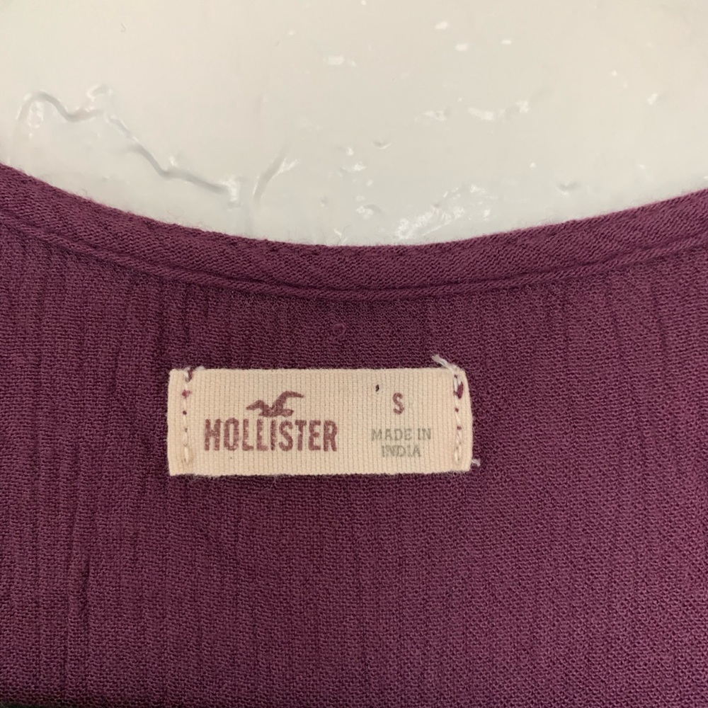 Purple Flowy Hollister Lace Slit Back Tank Top - Picture 3 of 3